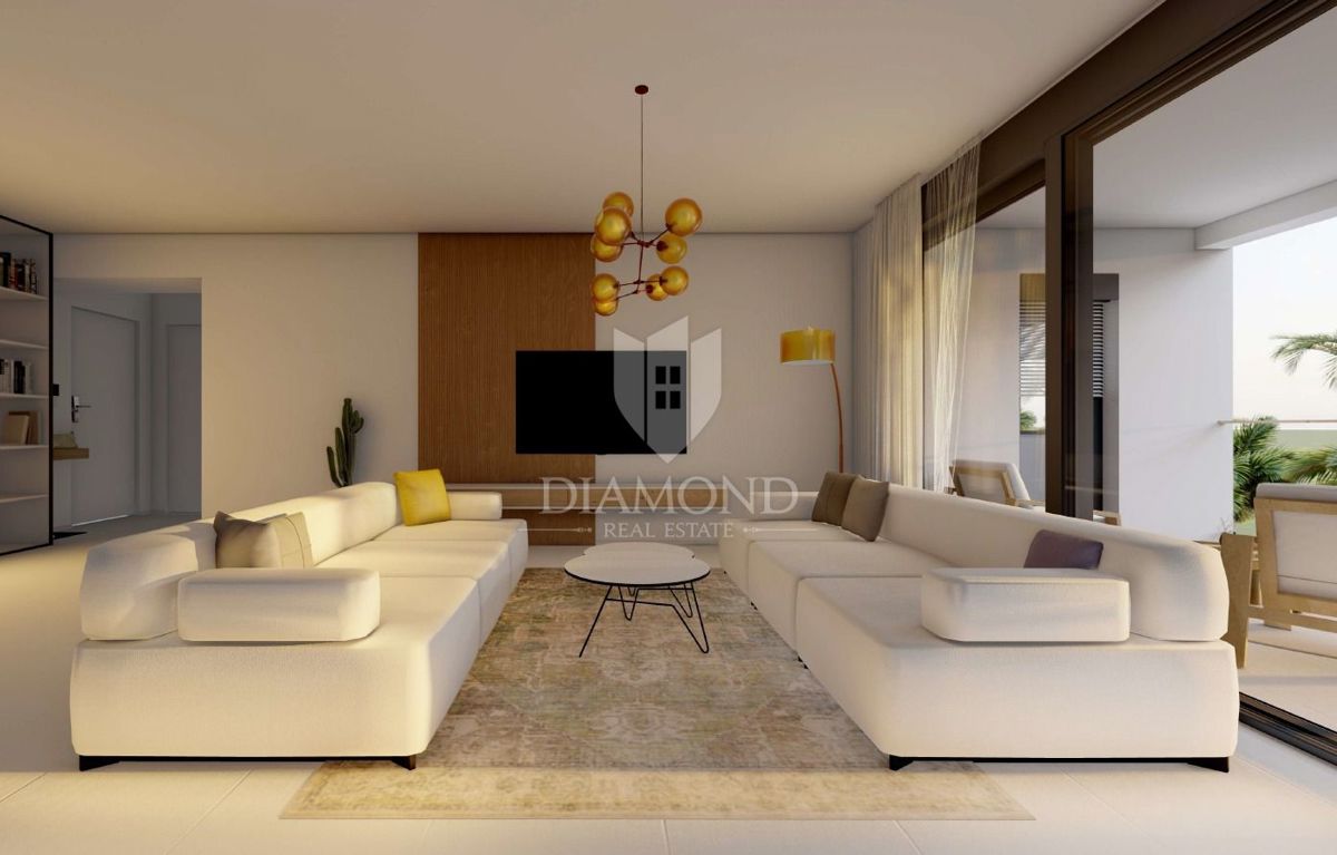 Umag, appartamento di lusso a 150 metri dal mare con giardino!