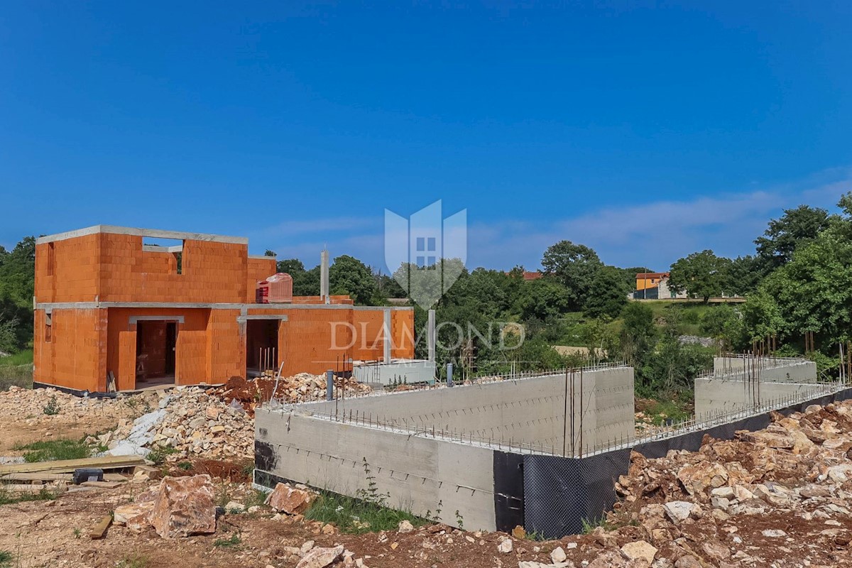 Istria centrale, grande casa con piscina ad un ottimo prezzo