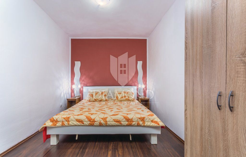 Labin, due case vacanza con piscina