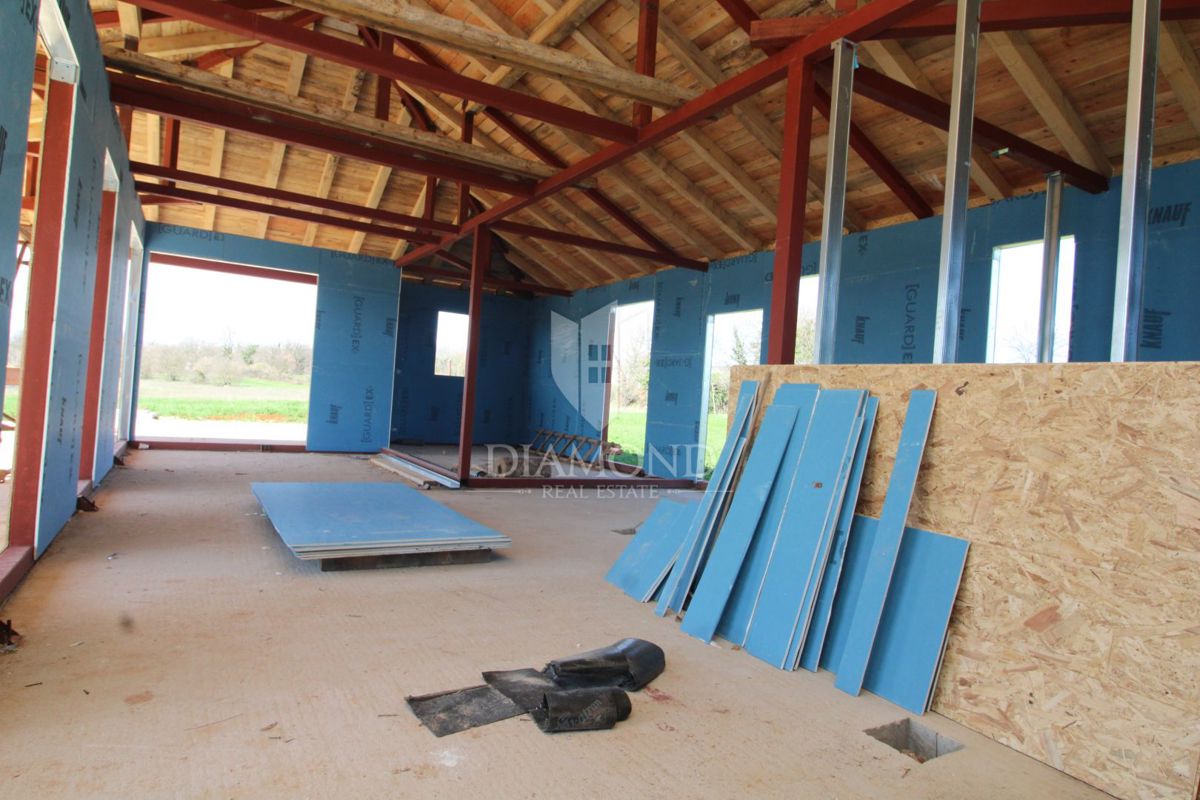 Žminj, dintorni, casa unifamiliare di nuova costruzione con piscina.