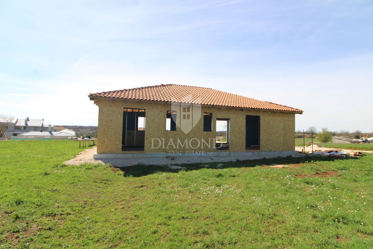 Žminj, dintorni, casa unifamiliare di nuova costruzione con piscina.