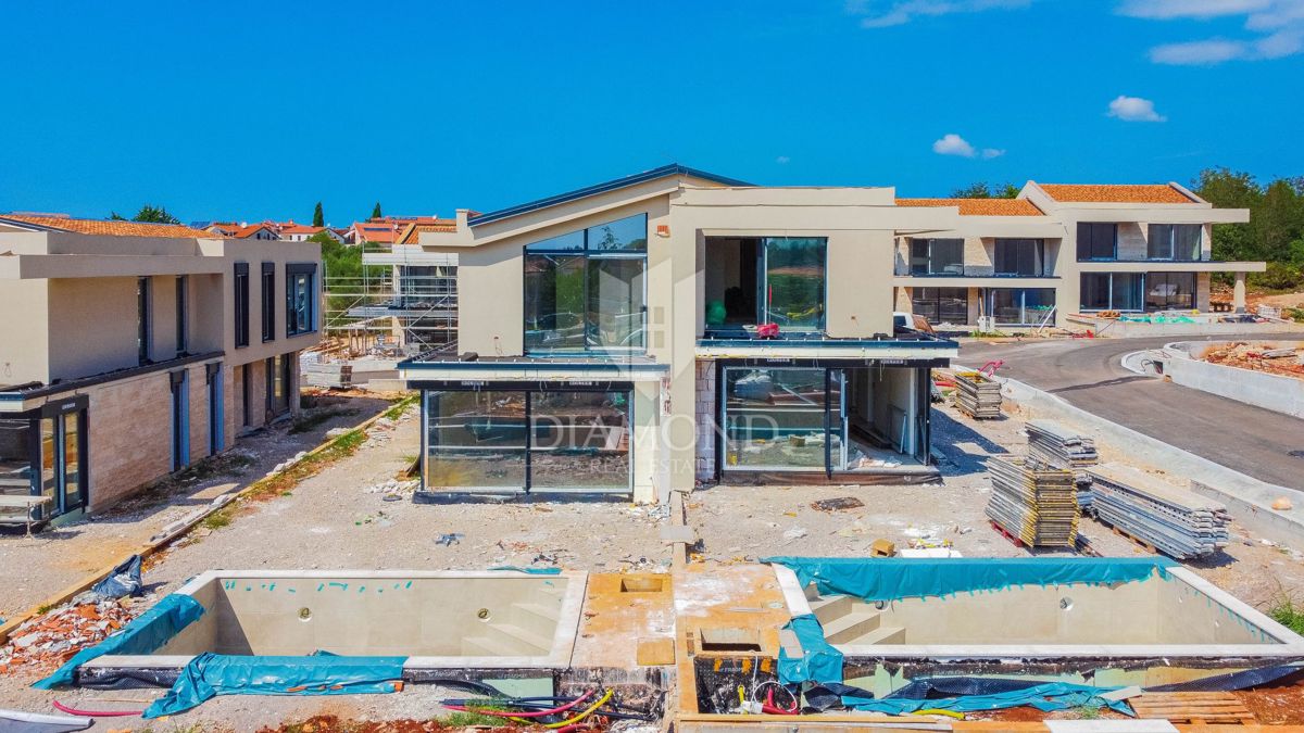 Umago! Villa a pochi passi dal mare!