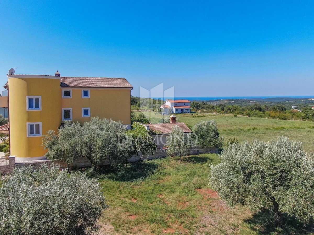 Hotel in una posizione perfetta con vista sul mare a Rovigno