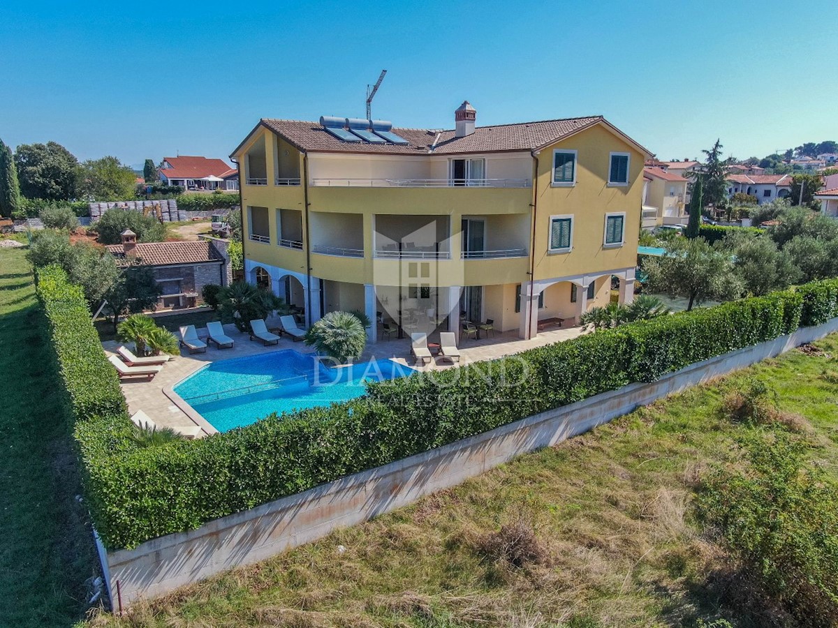 Hotel in una posizione perfetta con vista sul mare a Rovigno