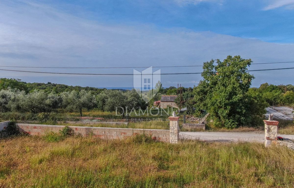 Rovigno, ottimo terreno con vista sul mare