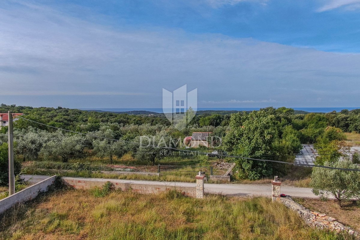 Rovigno, ottimo terreno con vista sul mare