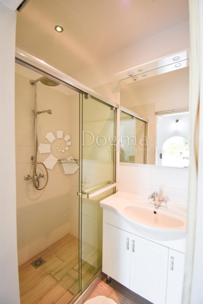 Ičići – Appartamento Moderno a 400 m dal Mare