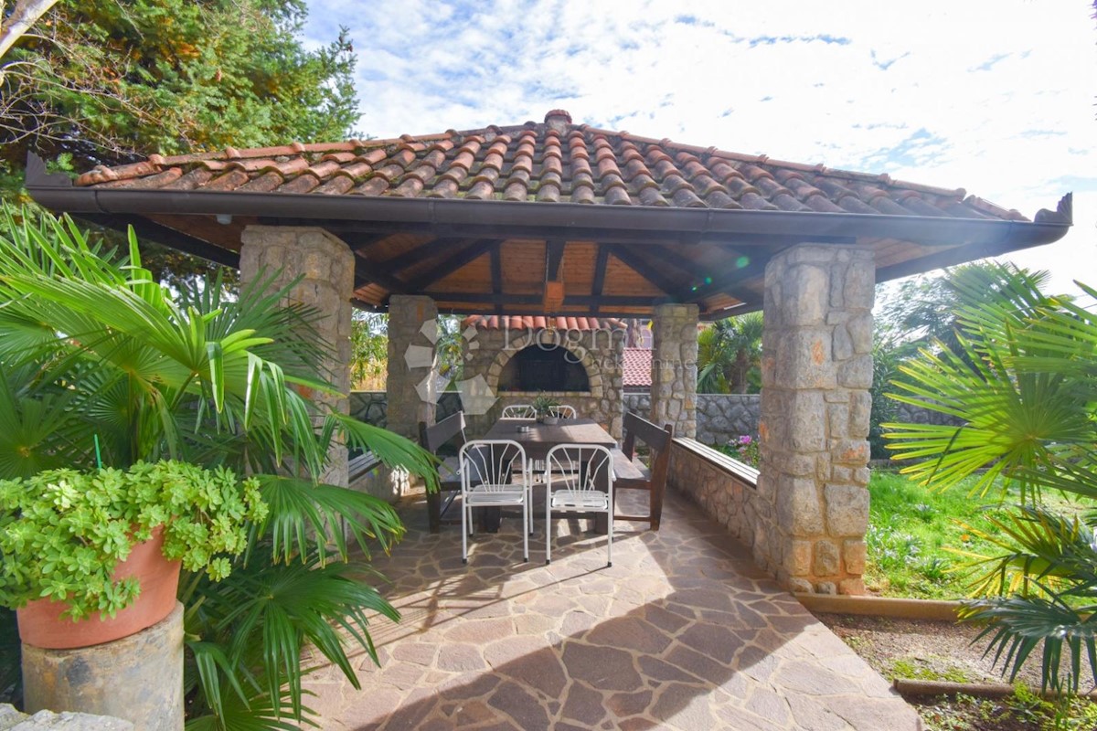 Ičići – Appartamento Moderno a 400 m dal Mare