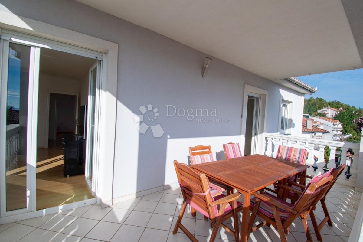 Ičići – Appartamento Moderno a 400 m dal Mare