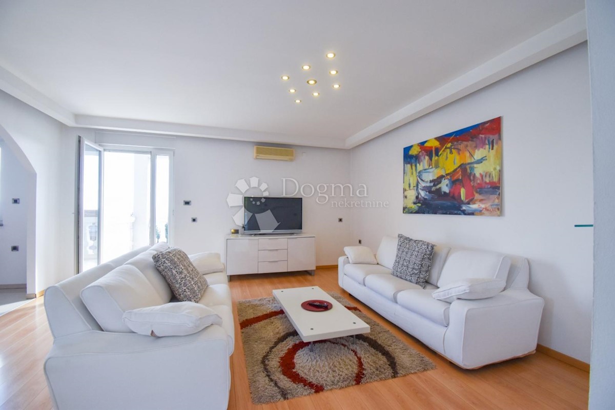 Ičići – Appartamento Moderno a 400 m dal Mare