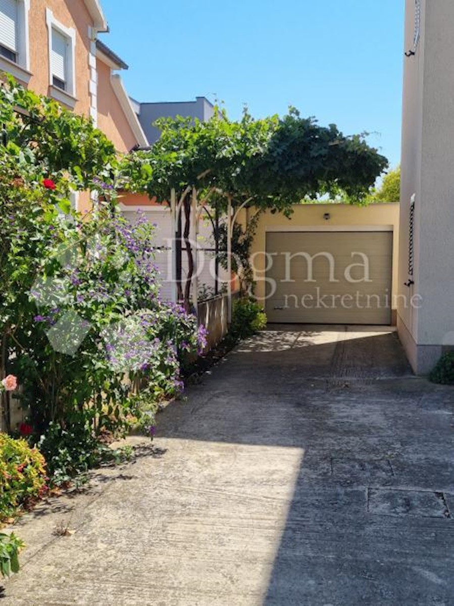 Casa Srima, Vodice, 360m2