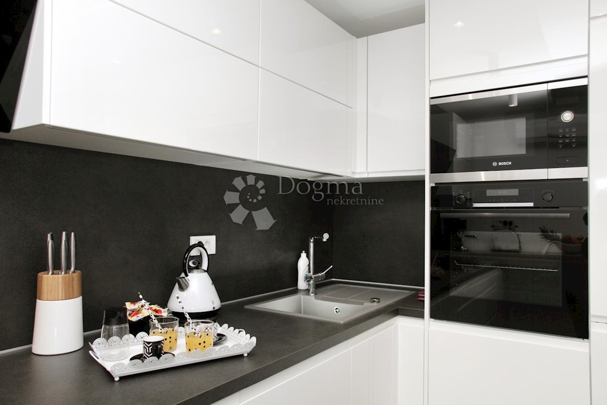 Casa Kaštel Kambelovac, Kaštela, 280m2