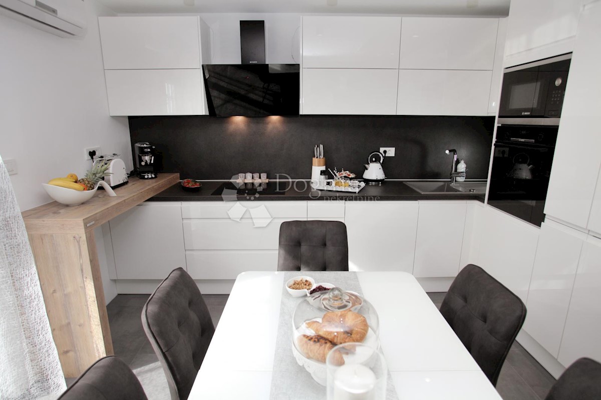 Casa Kaštel Kambelovac, Kaštela, 280m2