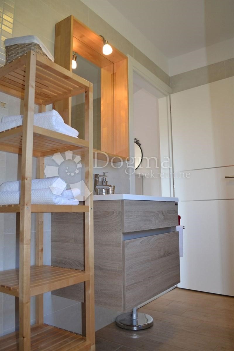 Casa Tinjan, jakovici červari 69g, 145m2