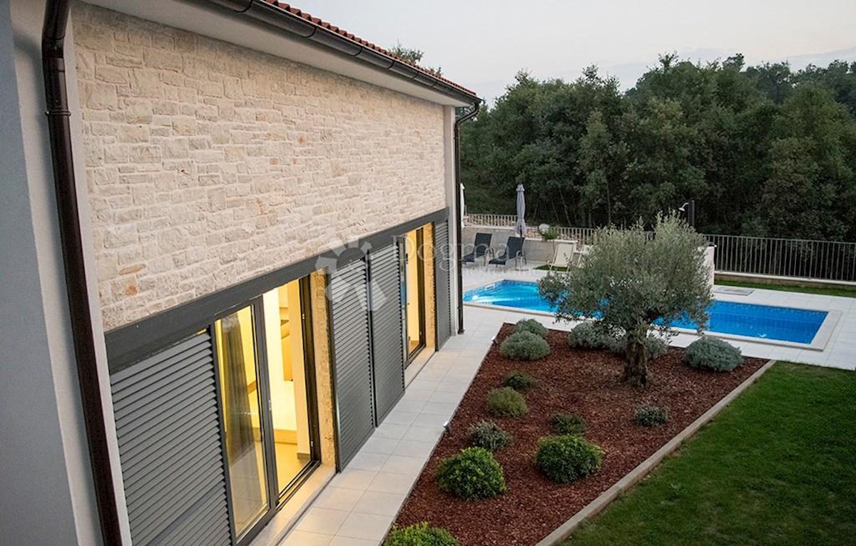 Casa Tinjan, jakovici červari 69g, 145m2