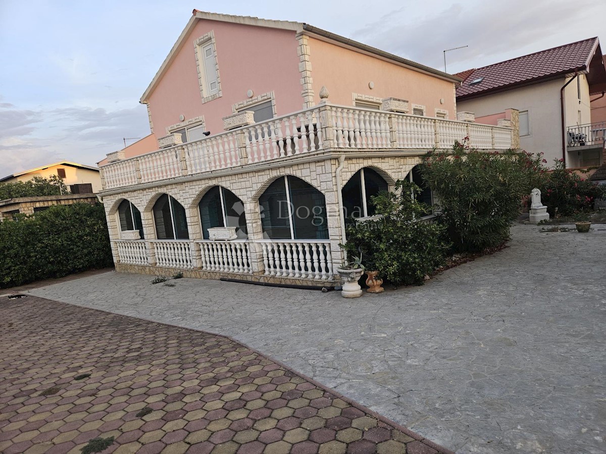 Casa Pirovac, 150m2