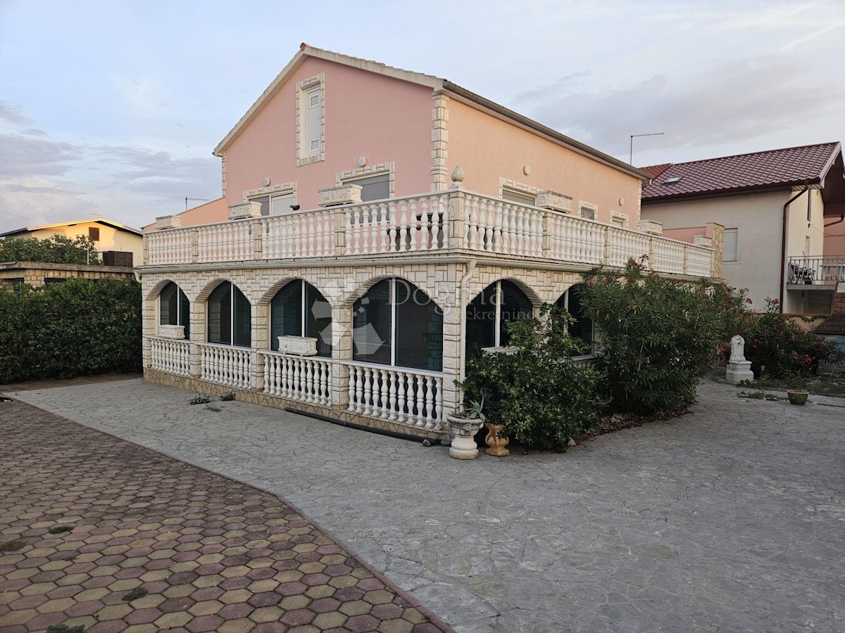 Casa Pirovac, 150m2