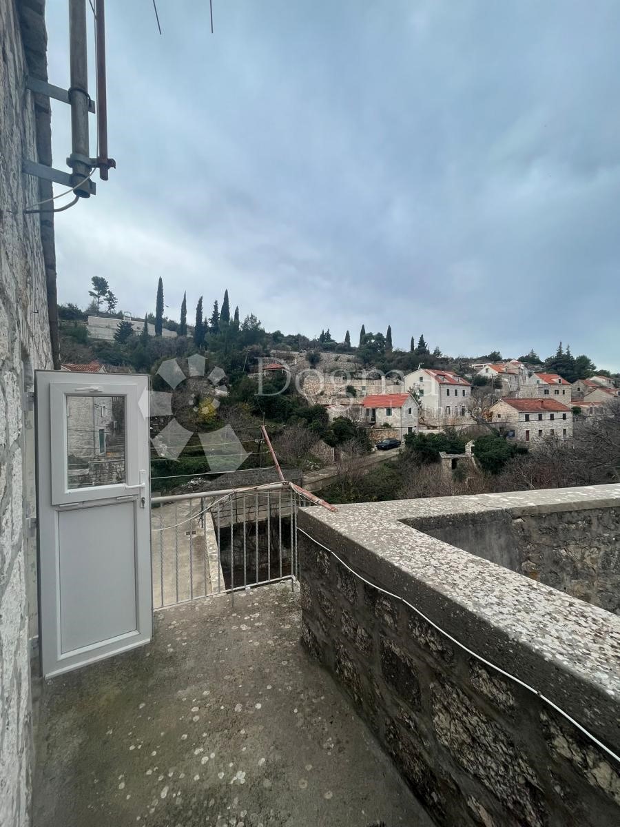 Casa Ložišća, Milna, 90m2