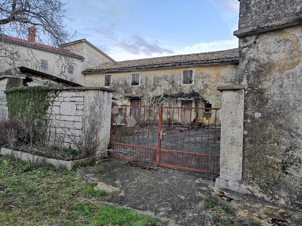 Casa Lindar, Pazin - Okolica, 360m2