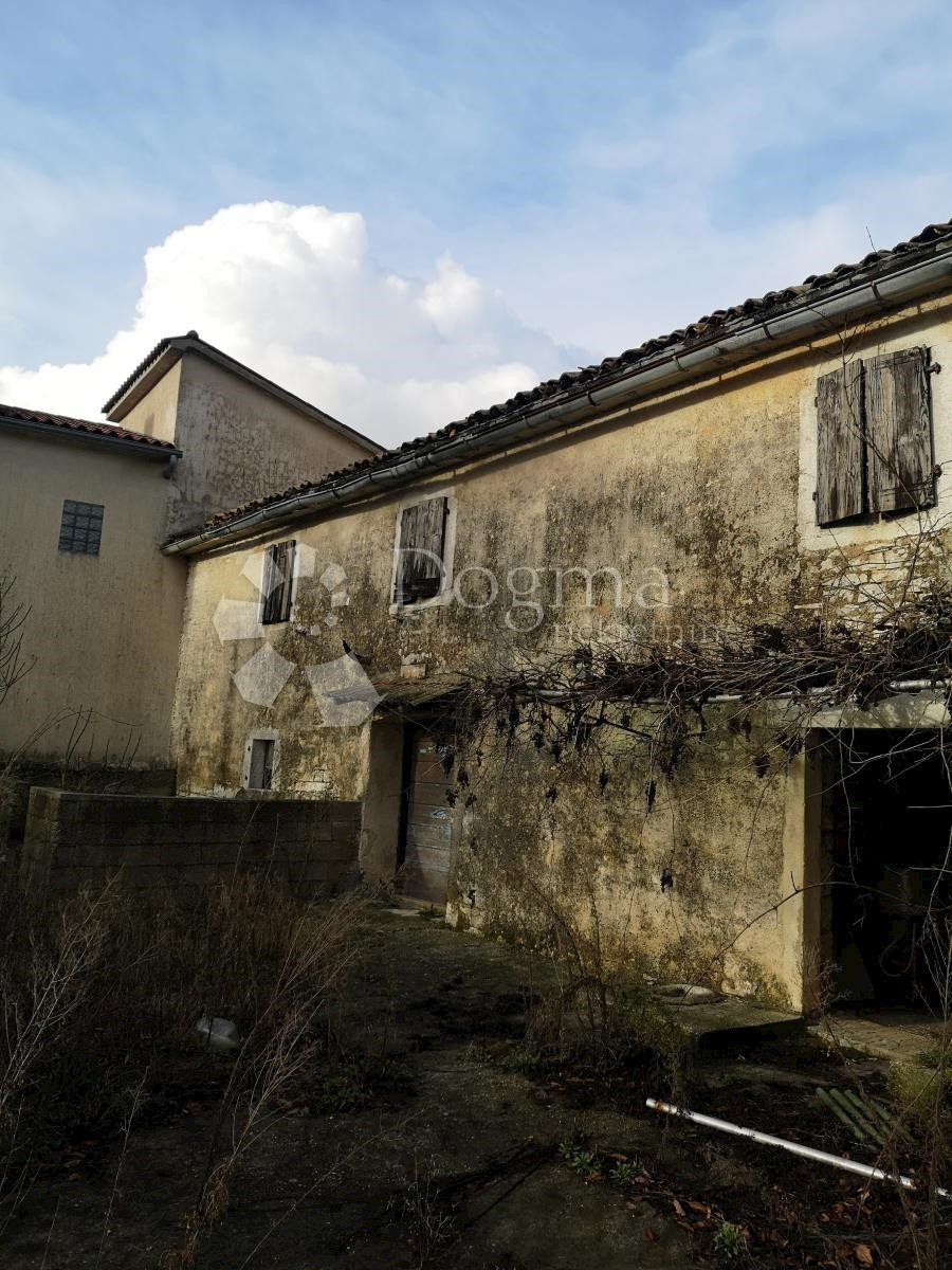 Casa Lindar, Pazin - Okolica, 360m2