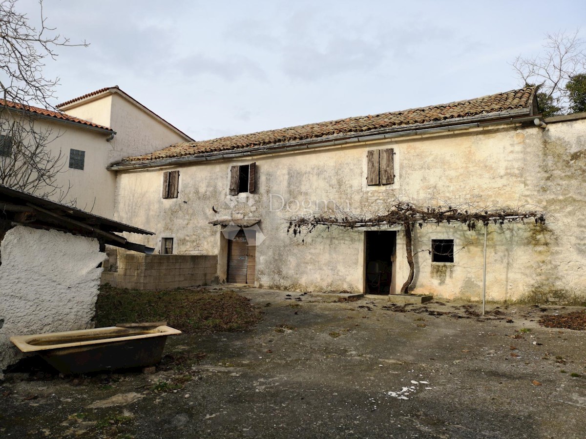 Casa Lindar, Pazin - Okolica, 360m2