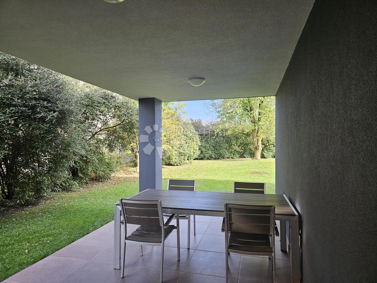 Casa Mala Mlaka, Novi Zagreb - Zapad, 354m2