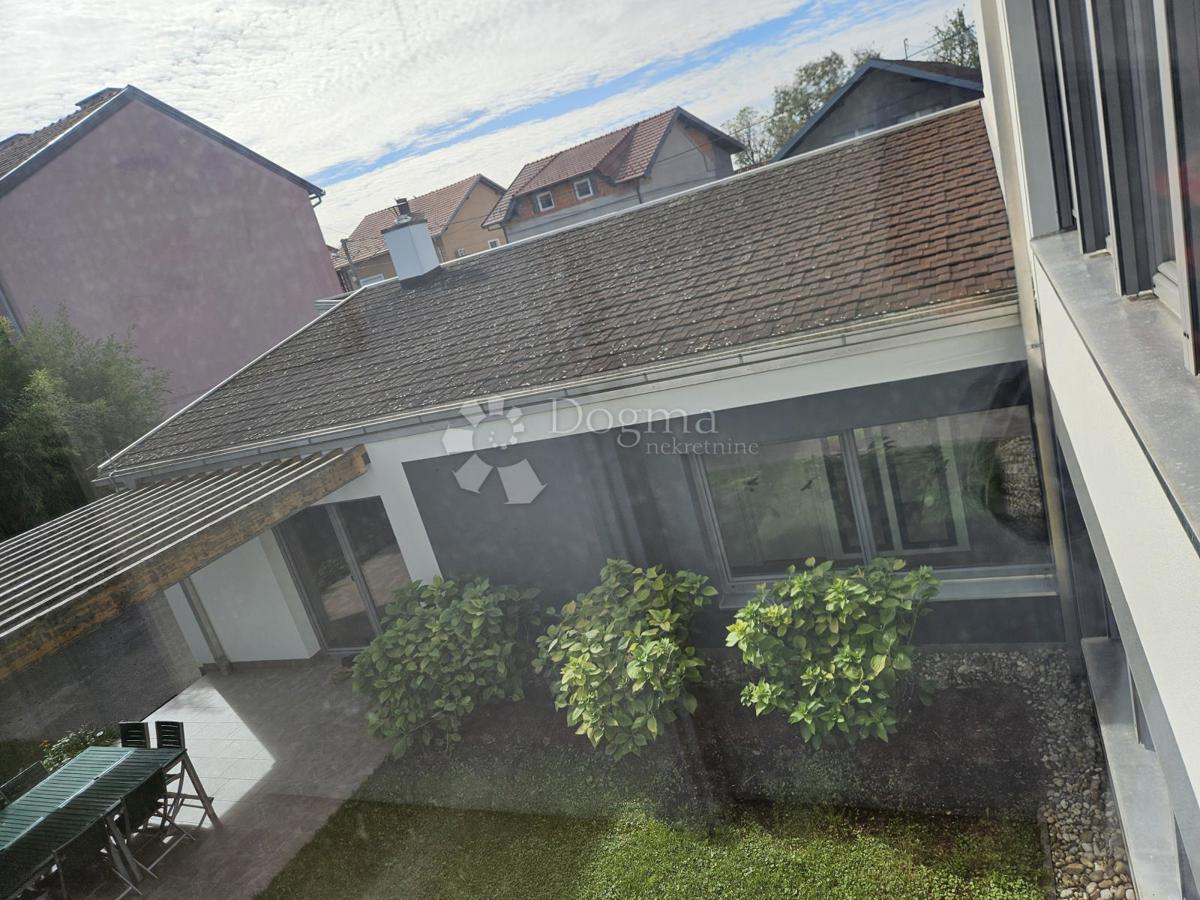Casa Mala Mlaka, Novi Zagreb - Zapad, 354m2