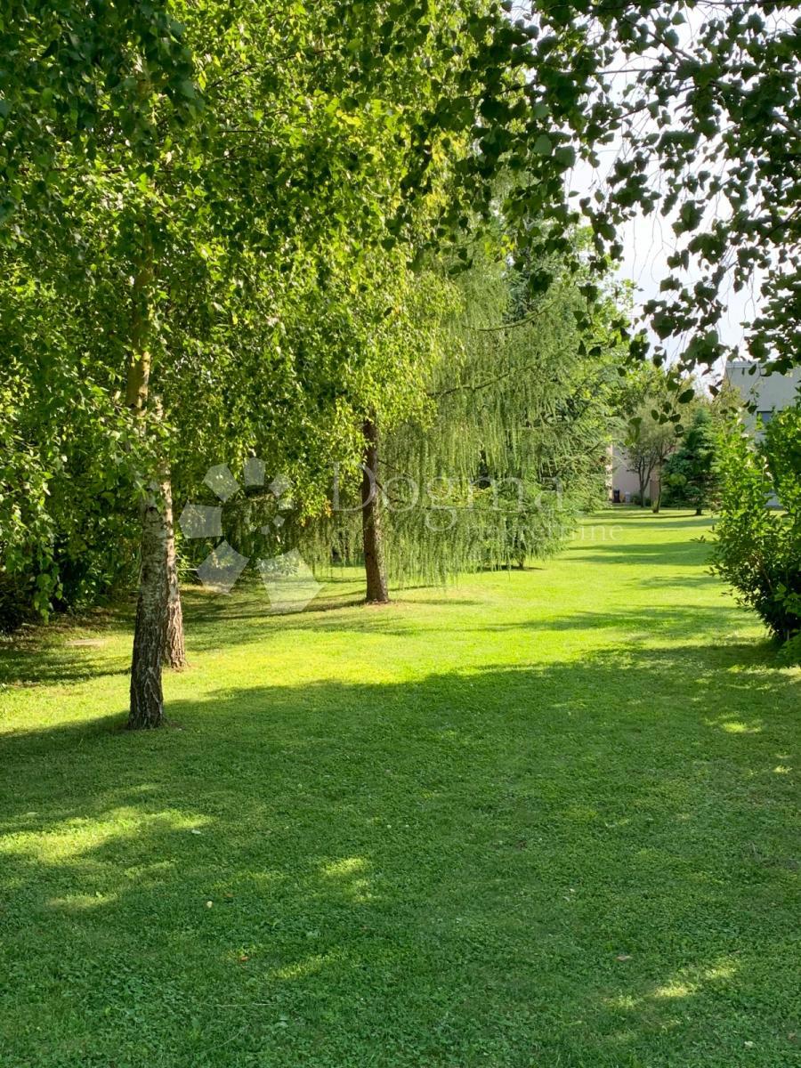 Casa Mala Mlaka, Novi Zagreb - Zapad, 354m2