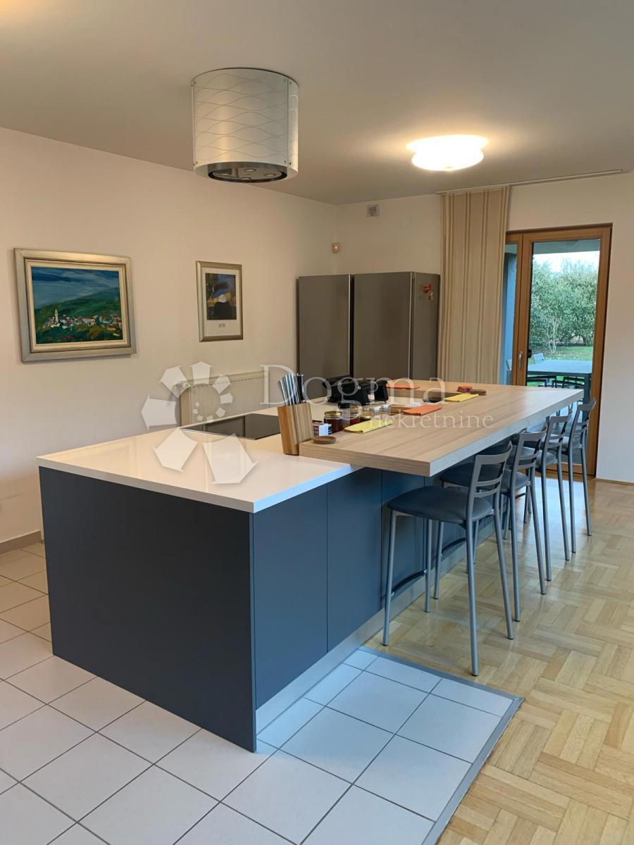 Casa Mala Mlaka, Novi Zagreb - Zapad, 354m2