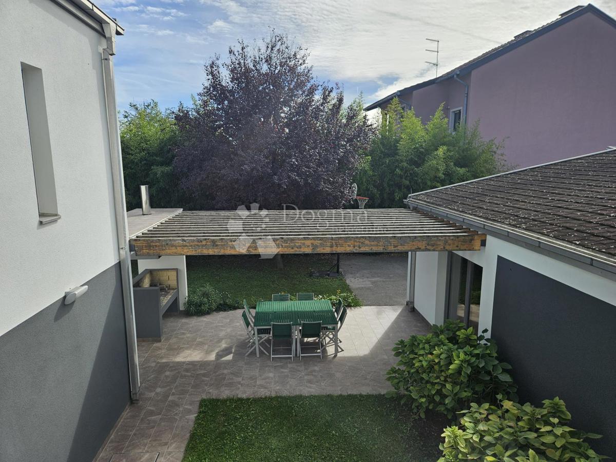 Casa Mala Mlaka, Novi Zagreb - Zapad, 354m2