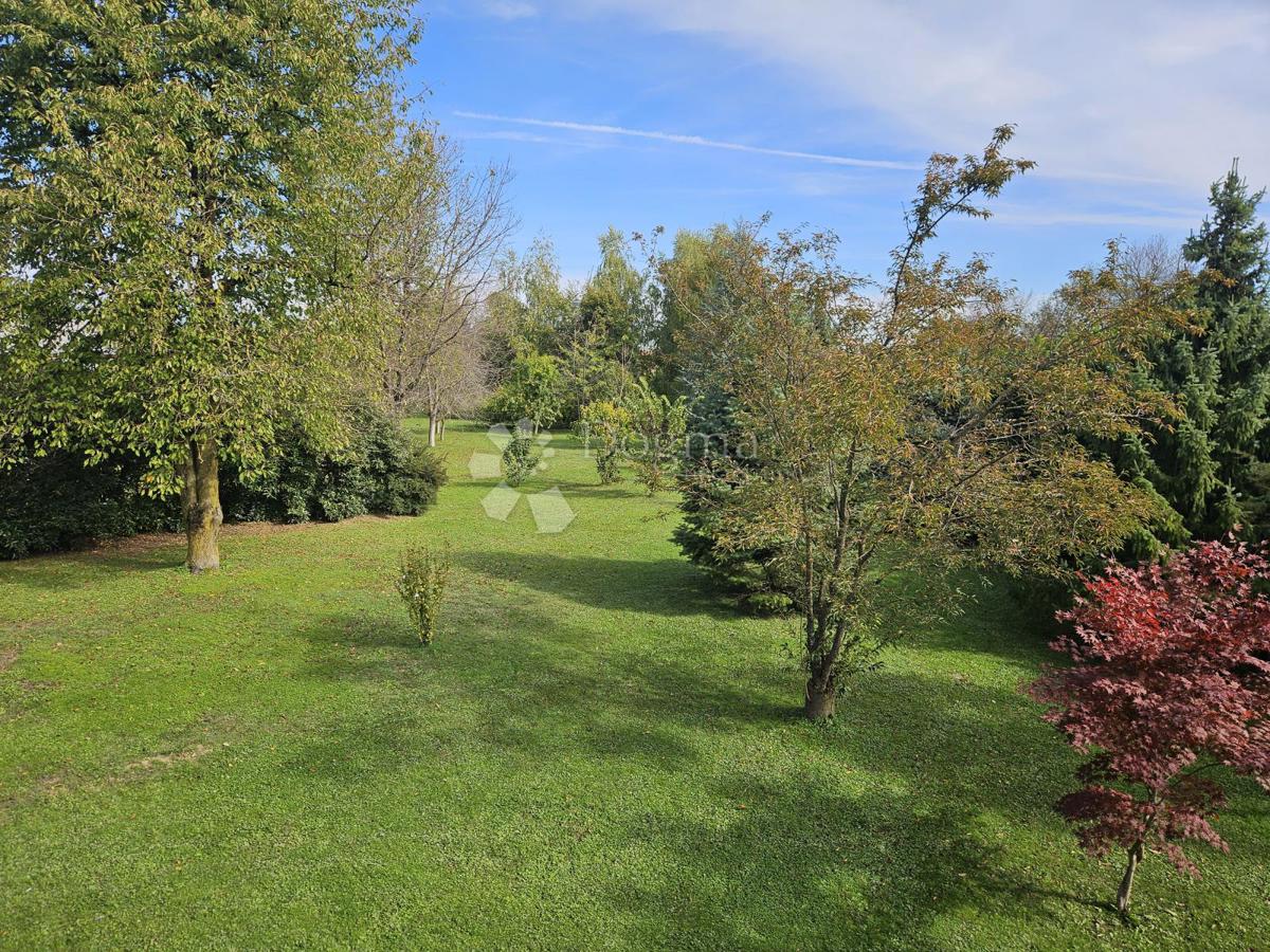 Casa Mala Mlaka, Novi Zagreb - Zapad, 354m2