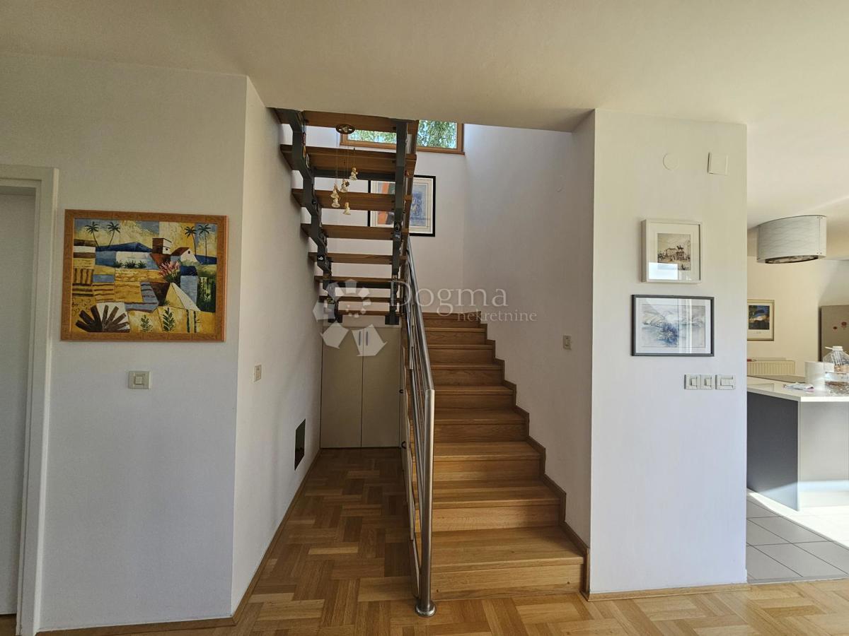 Casa Mala Mlaka, Novi Zagreb - Zapad, 354m2