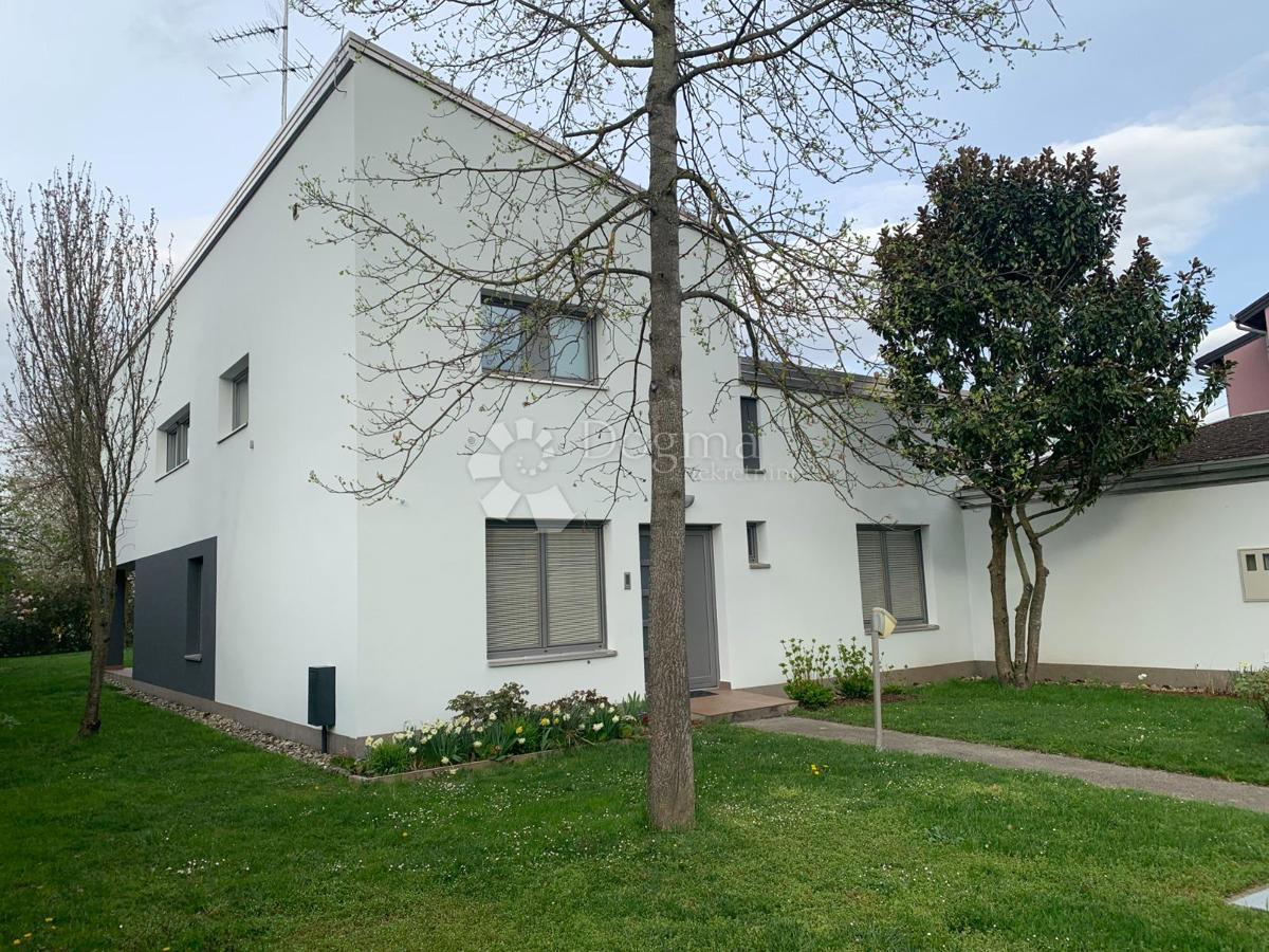 Casa Mala Mlaka, Novi Zagreb - Zapad, 354m2