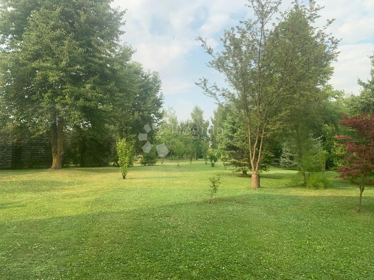 Casa Mala Mlaka, Novi Zagreb - Zapad, 354m2