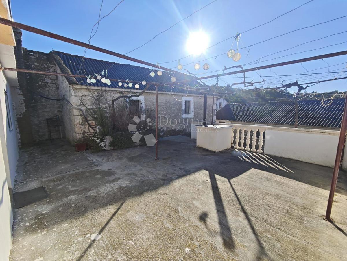 Casa Ljubač, Ražanac, 142m2