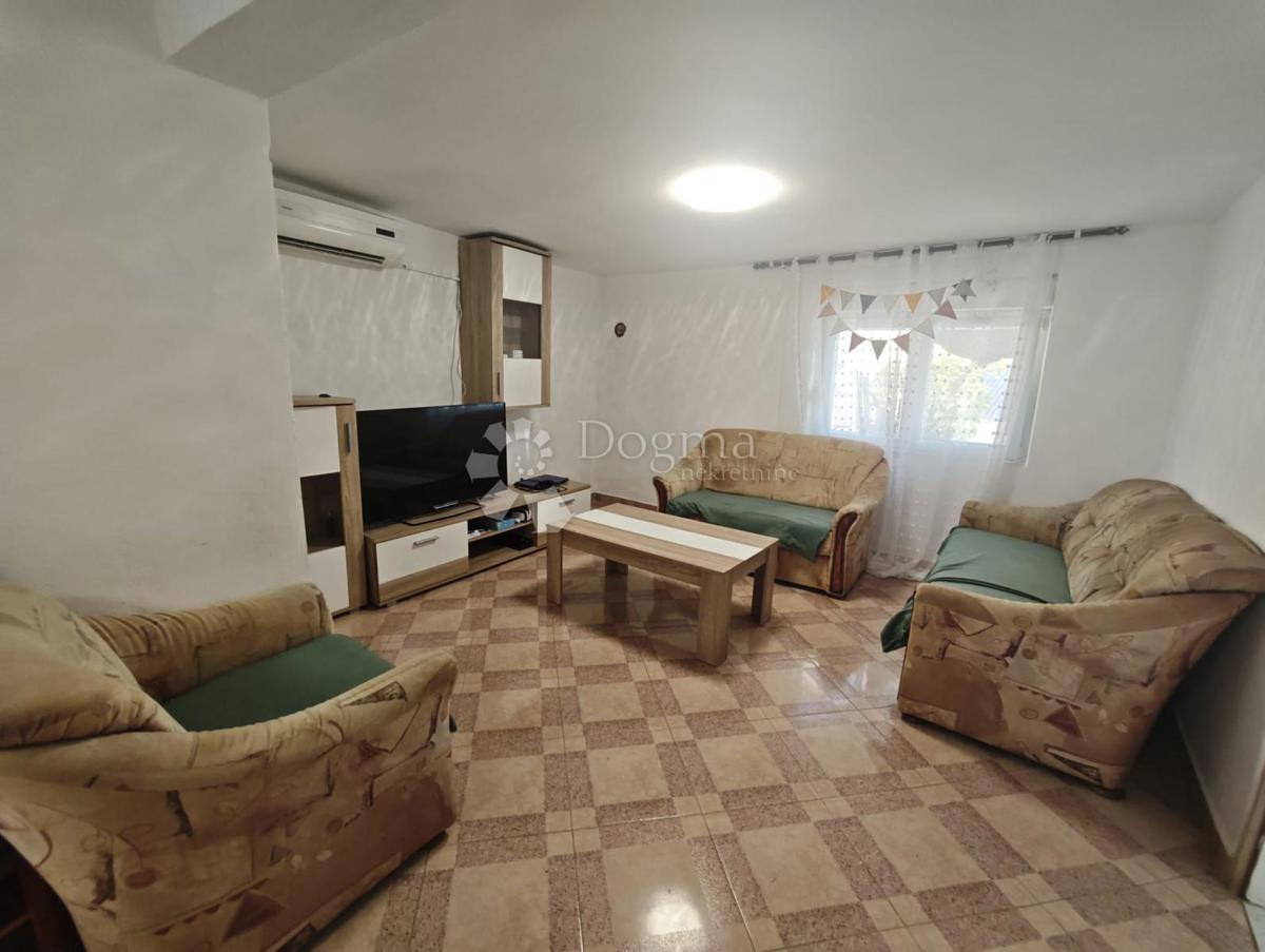 Casa Ljubač, Ražanac, 142m2