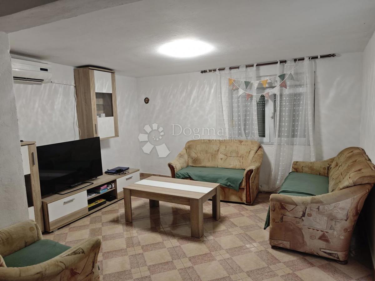 Casa Ljubač, Ražanac, 142m2