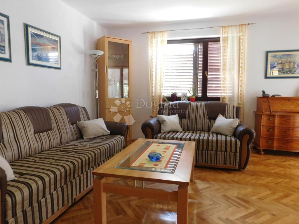 Casa Pješčana Uvala, Medulin, 400m2