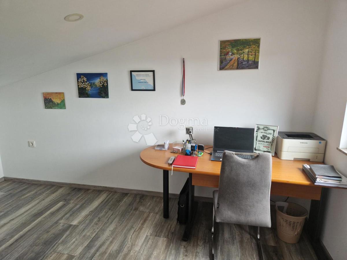 Casa Gornje Makojišće, Novi Marof, 224m2