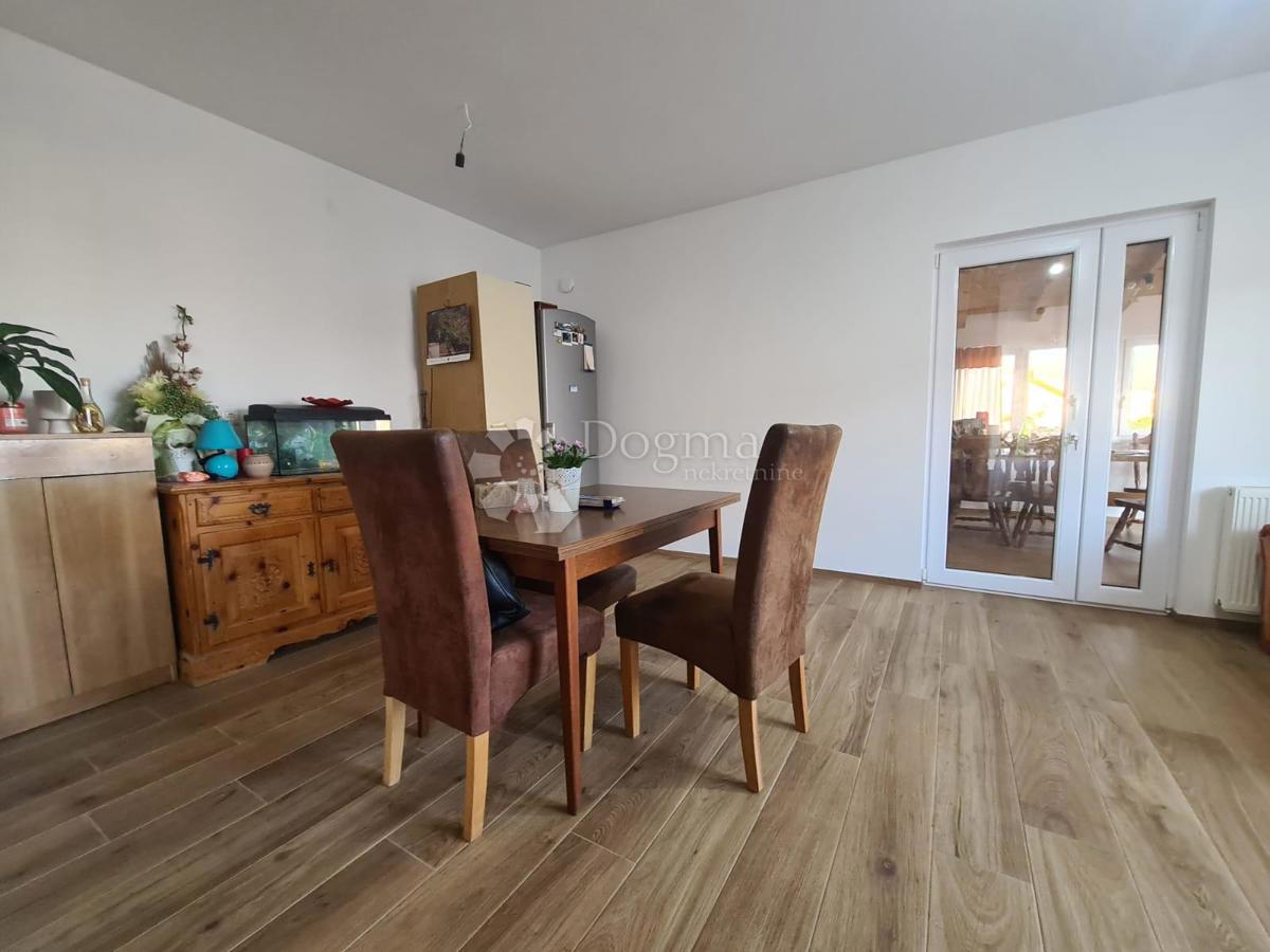 Allogio Okrug Gornji, Okrug, 153,90m2