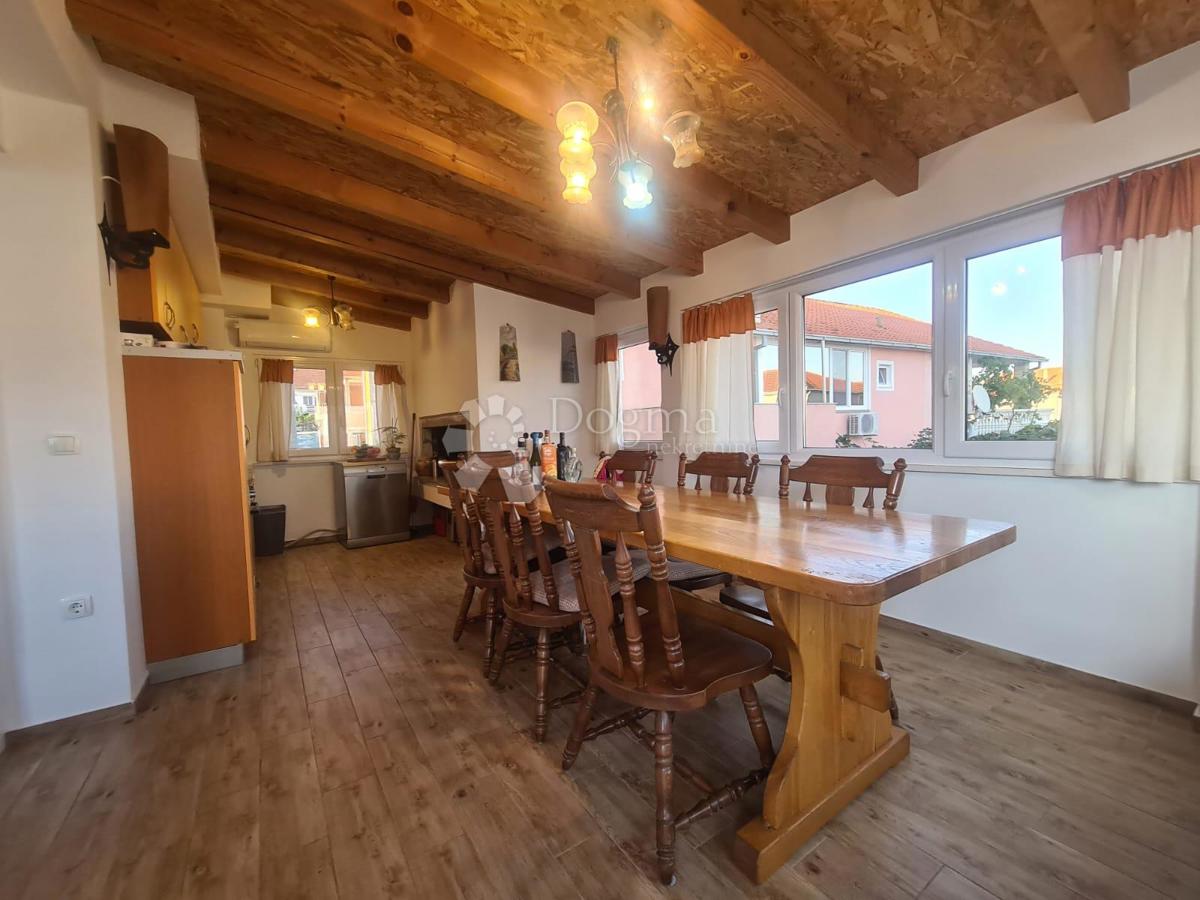 Allogio Okrug Gornji, Okrug, 153,90m2