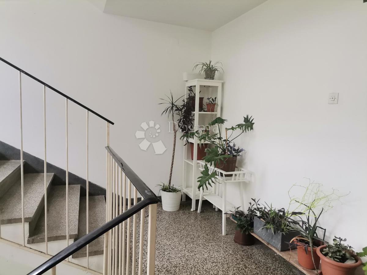 Allogio Gajnice, Podsused - Vrapče, 31,02m2