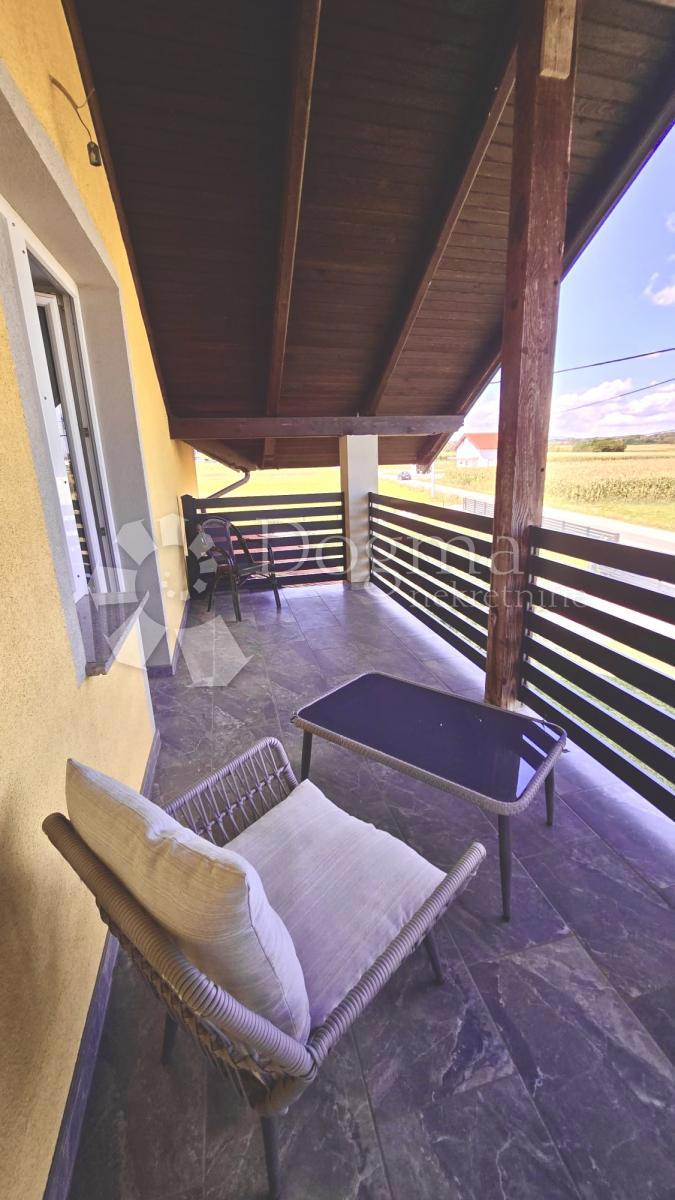 Casa Donji Desinec, Jastrebarsko - Okolica, 699m2