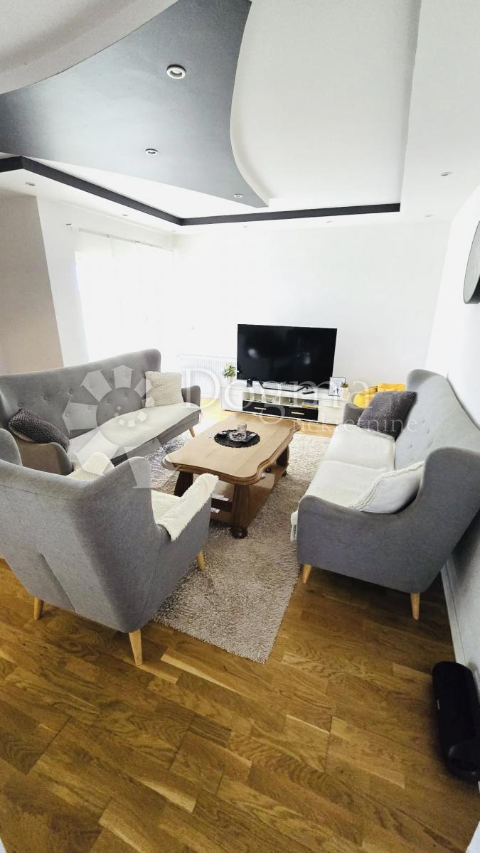 Casa Donji Desinec, Jastrebarsko - Okolica, 699m2