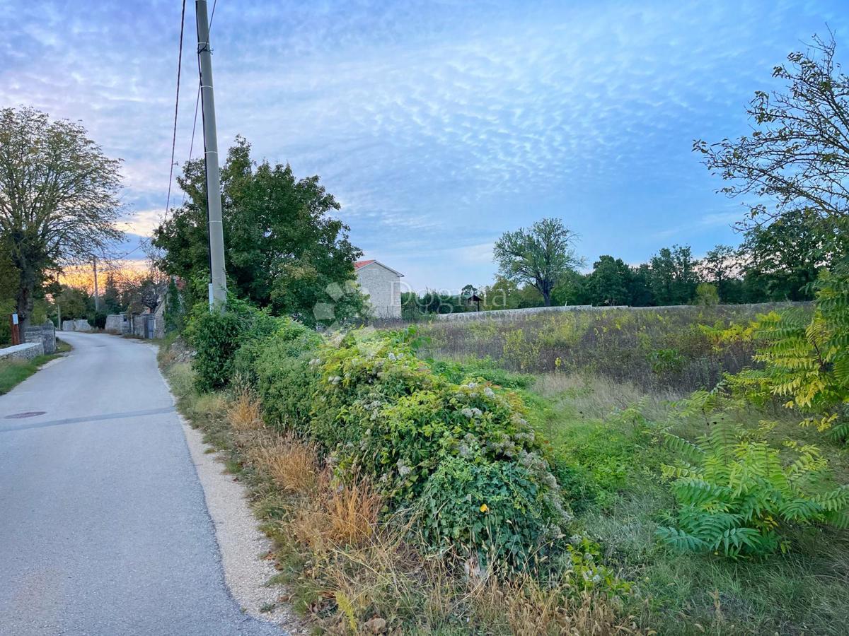 TERRENO EDIFICABILE CON INFRASTRUTTURE