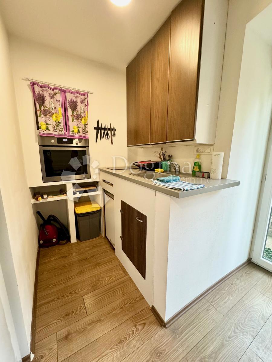 Allogio Brajda, Rijeka, 33,18m2