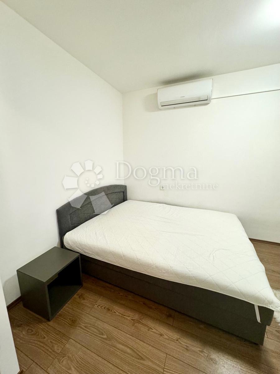 Allogio Brajda, Rijeka, 33,18m2