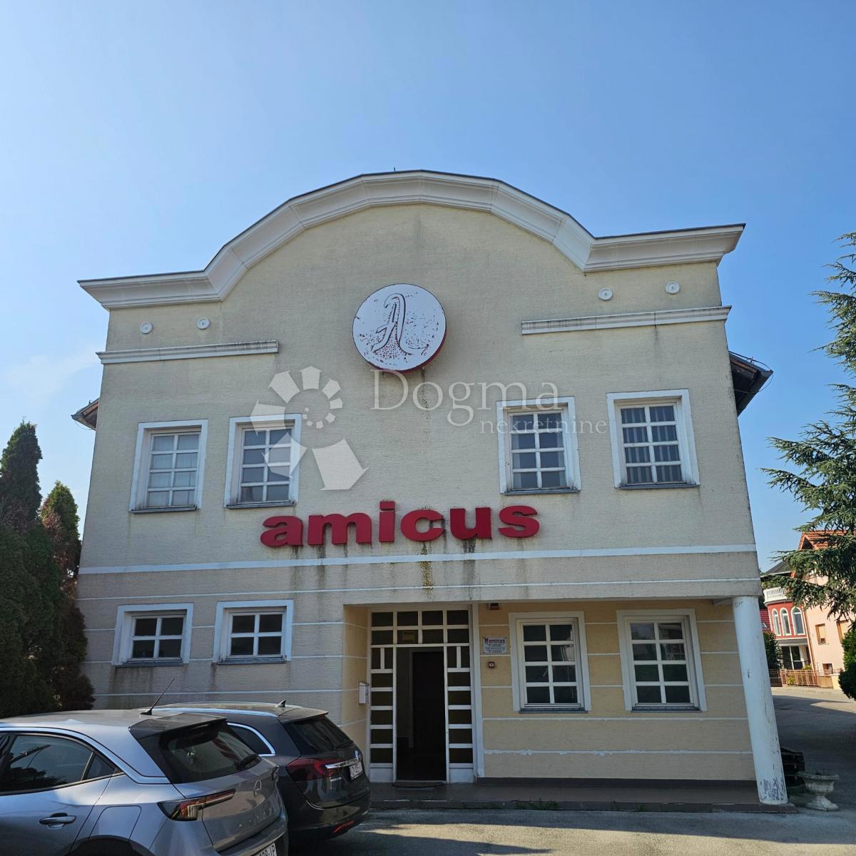 Locale commerciale Gornji Kneginec, 210m2