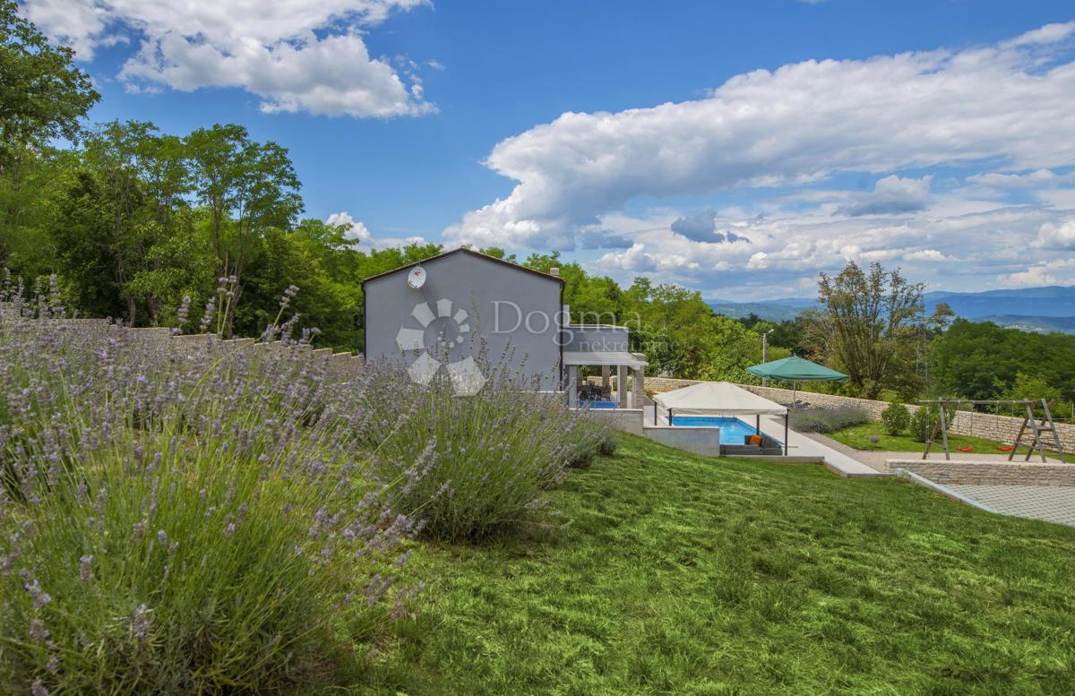 Bella villa vicino a Albona