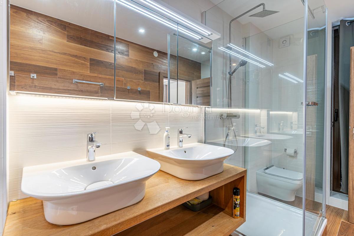 Casa Gračani, Podsljeme, 440m2